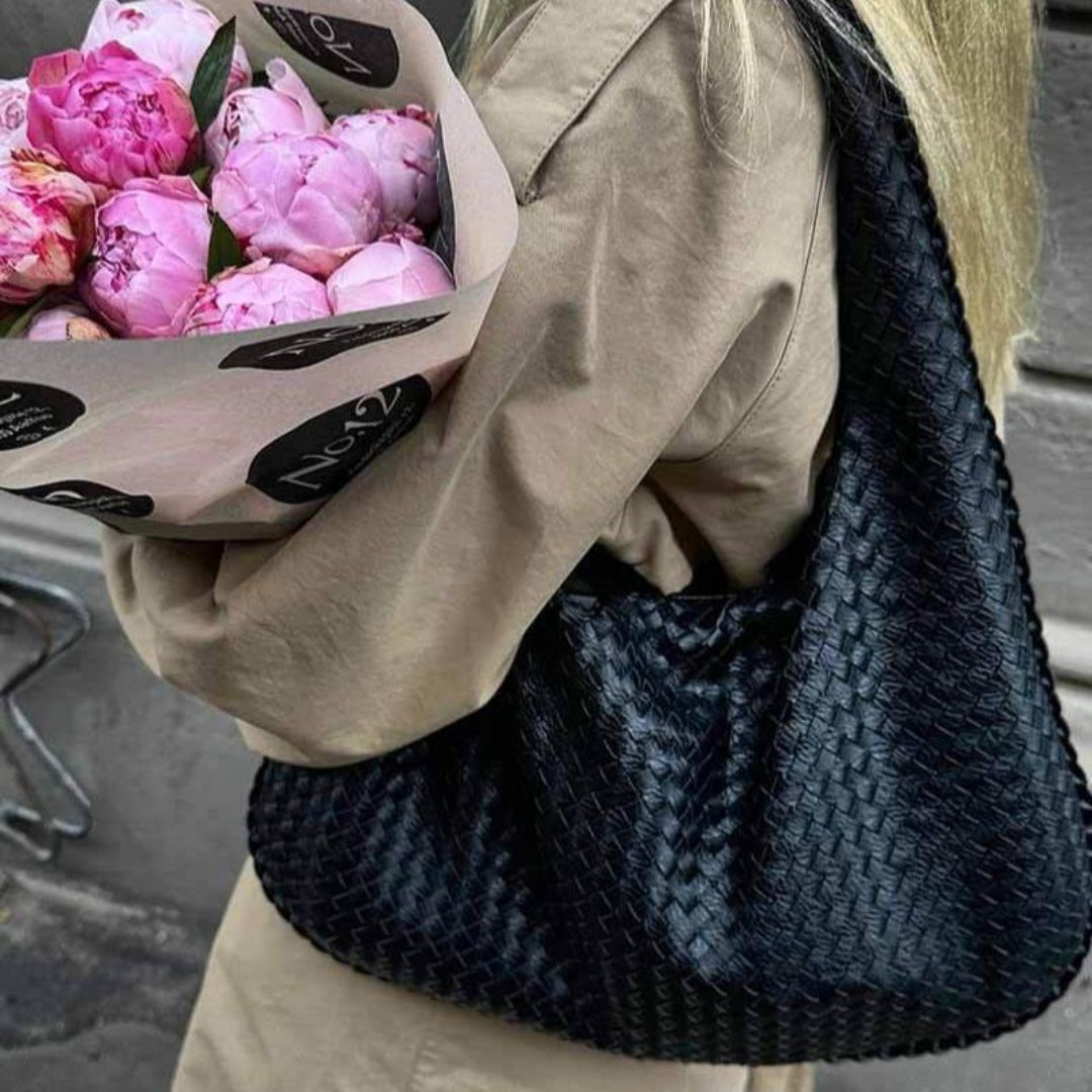 oven hobo shoulder bag women carrying flowers street style elegant