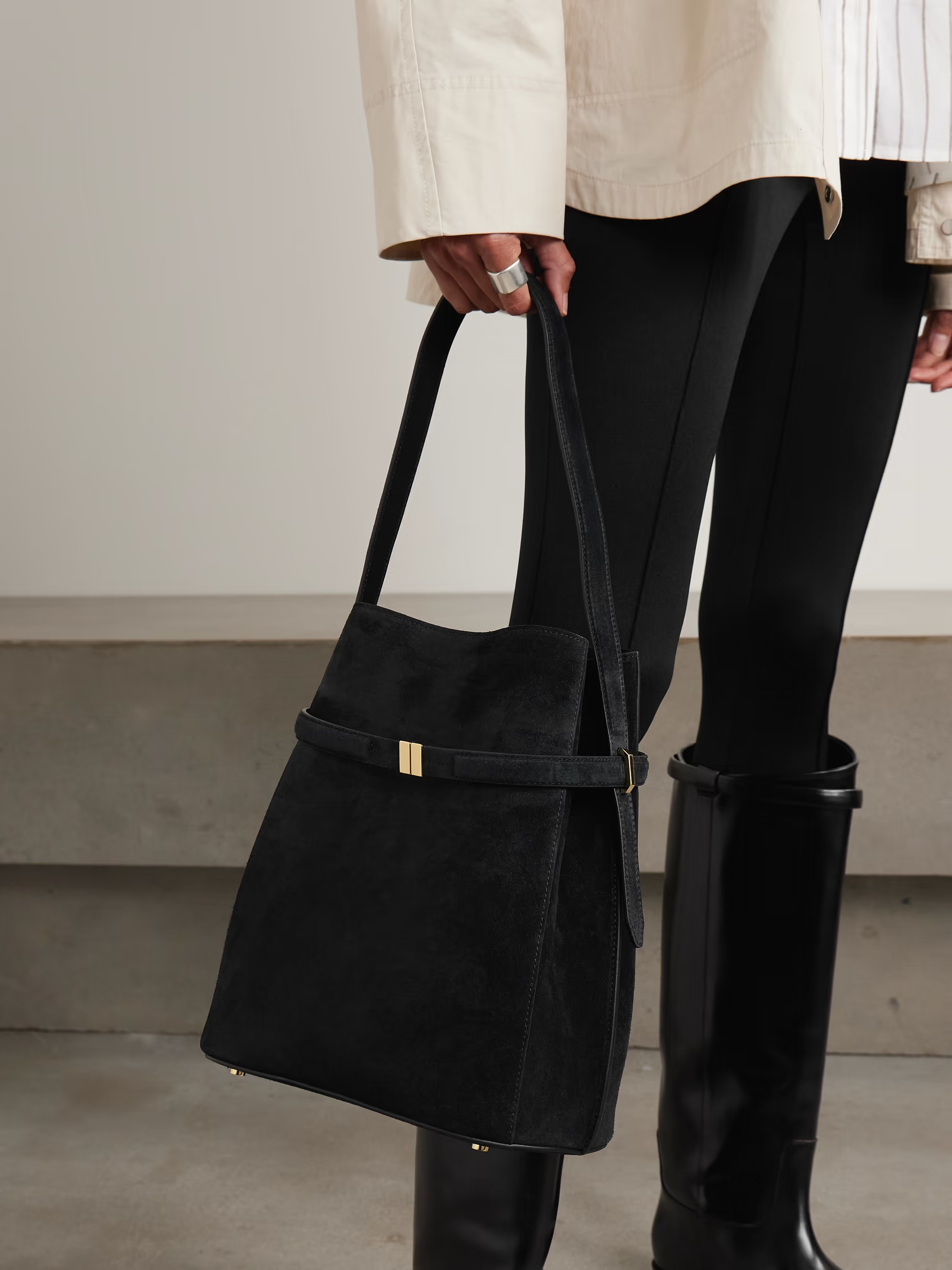 Corven  The Bucket Suede  Bag